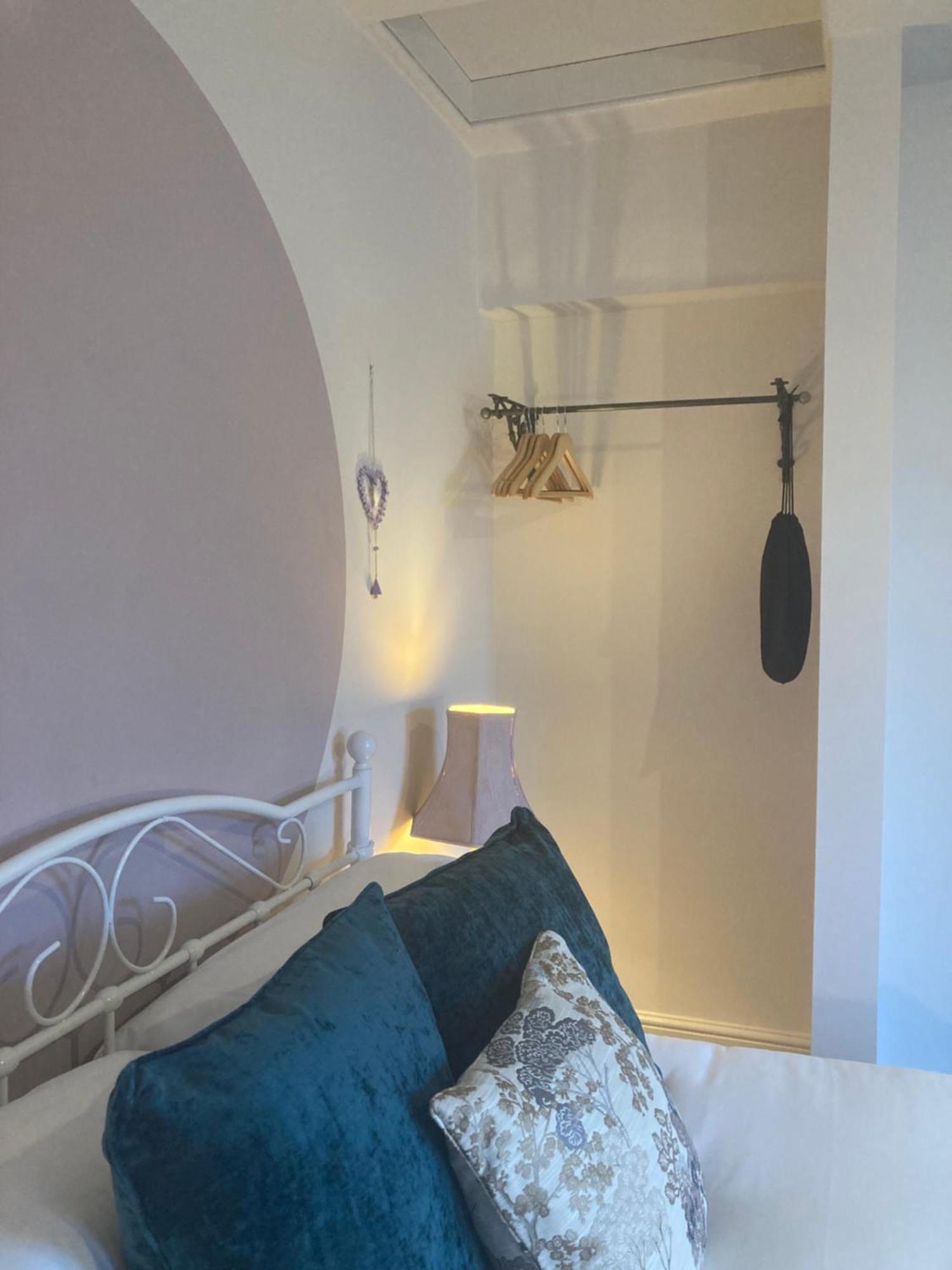 Crick Cottage Rooms Екстериор снимка